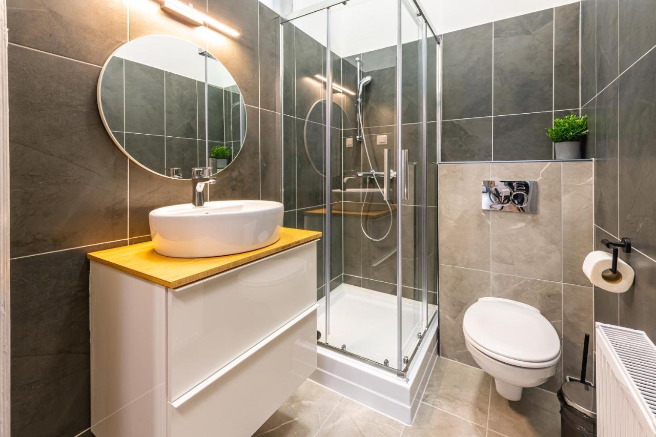 Deluxe Kazincy Apartment In The Heart Of Budapest Budapeste Exterior foto