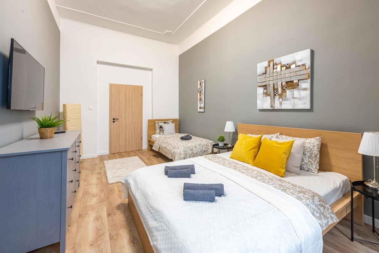 Deluxe Kazincy Apartment In The Heart Of Budapest Budapeste Exterior foto