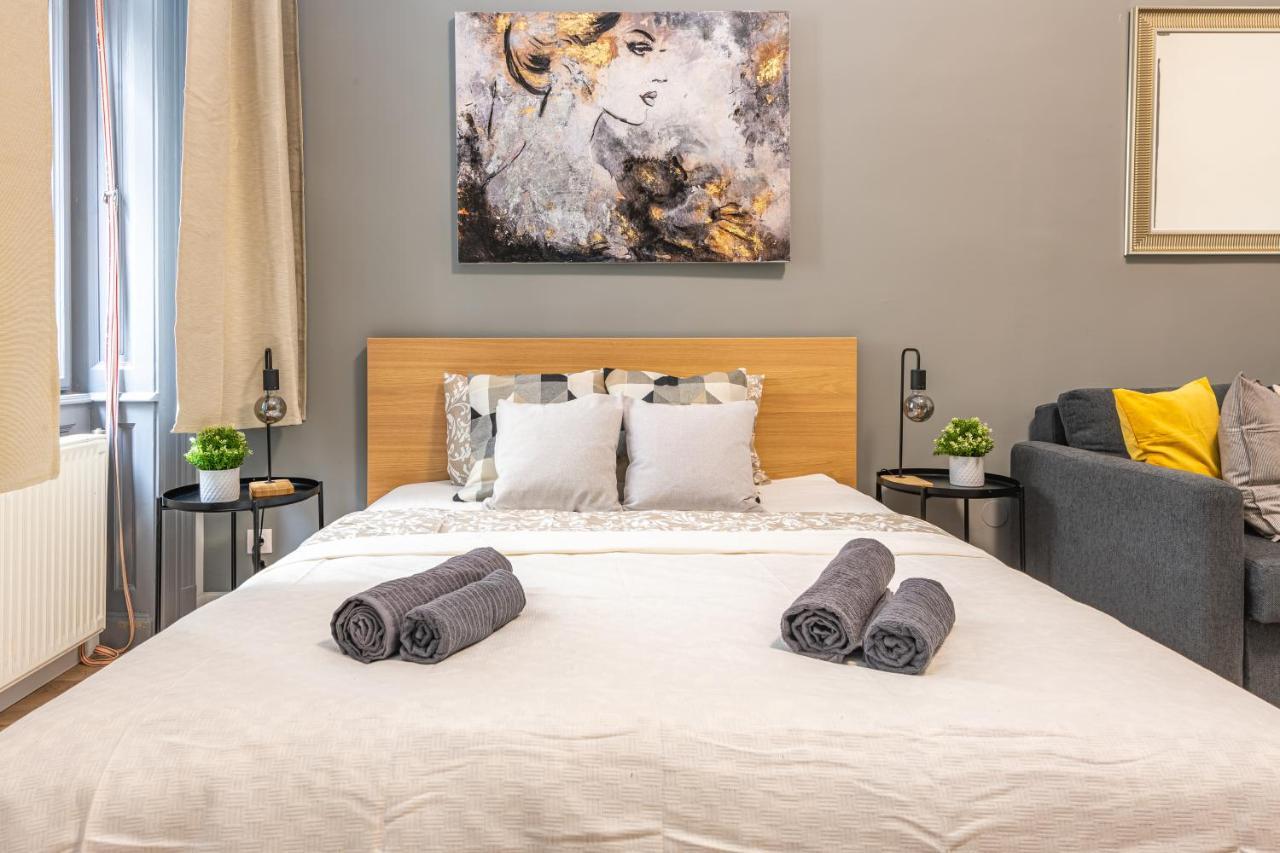 Deluxe Kazincy Apartment In The Heart Of Budapest Budapeste Exterior foto